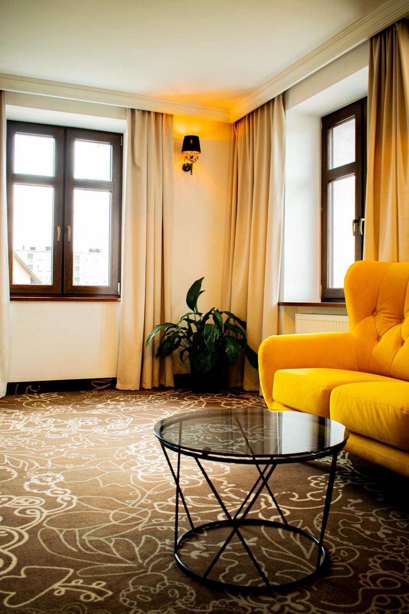 Hotel Pruski Orneta Экстерьер фото